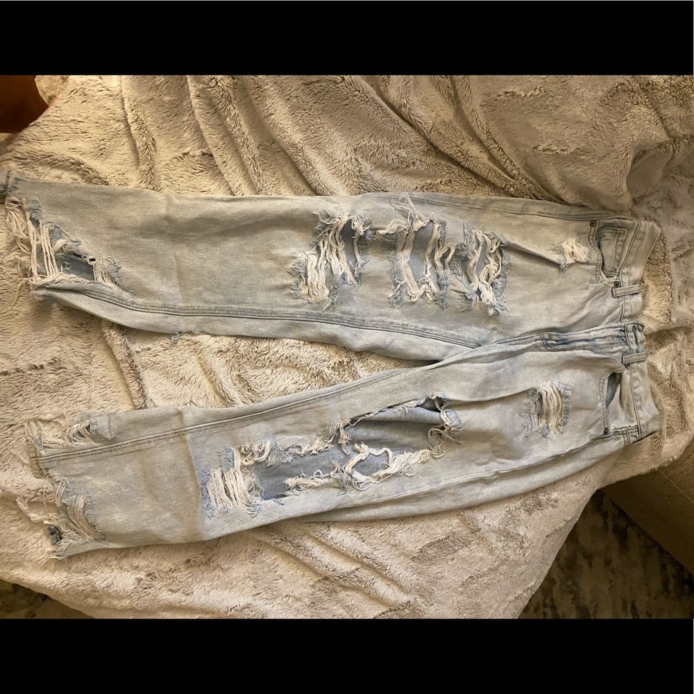 American Eagle Mom Jean
